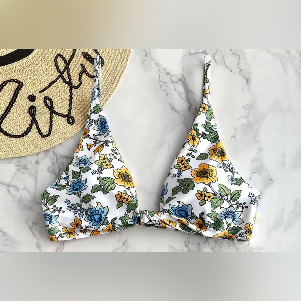 Zaful Floral Plunging Bikini Top